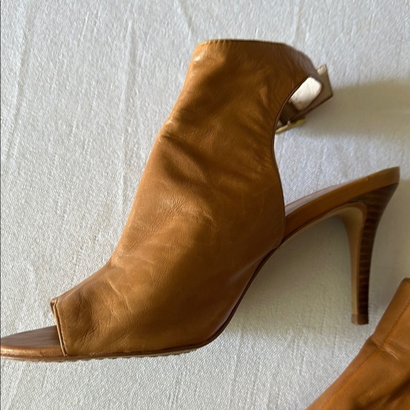Vince Camuto Tan Peep-Toe Heels with Ankle Strap - Picture 3 of 7